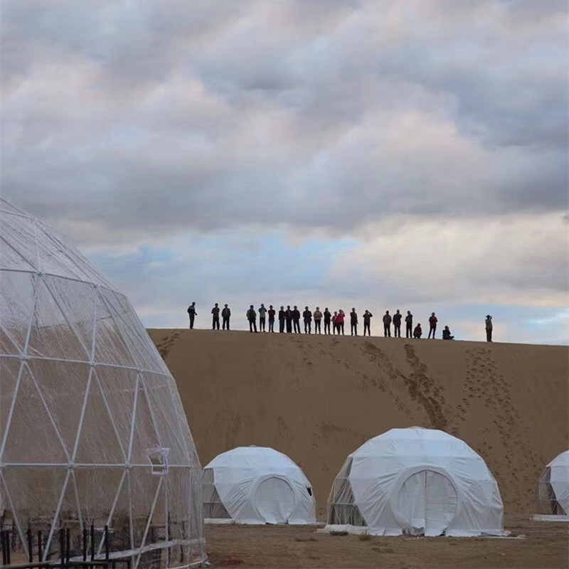 100 tiendas de campaña Desert Domes para camping N37 ° Starry Sky en Dachaidan, Qinghai, China